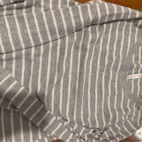 Gilligan & O'Malley Gray Striped Pajama Set - Picture 2 of 5